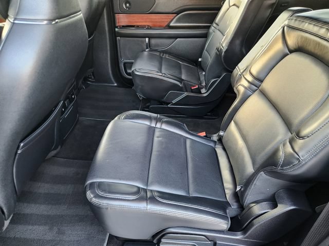 Used 2021 Lincoln Navigator L Reserve AWD/4WD image 23