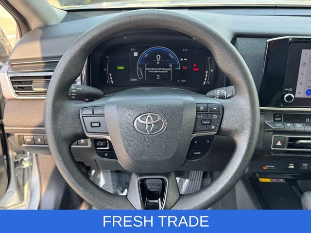 Used 2025 Toyota Camry LE image 21