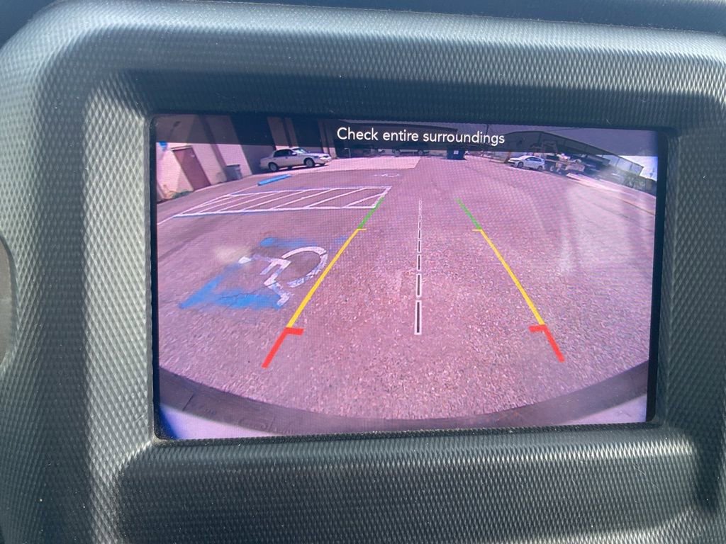 Used 2019 Jeep Wrangler Unlimited Sahara image 25