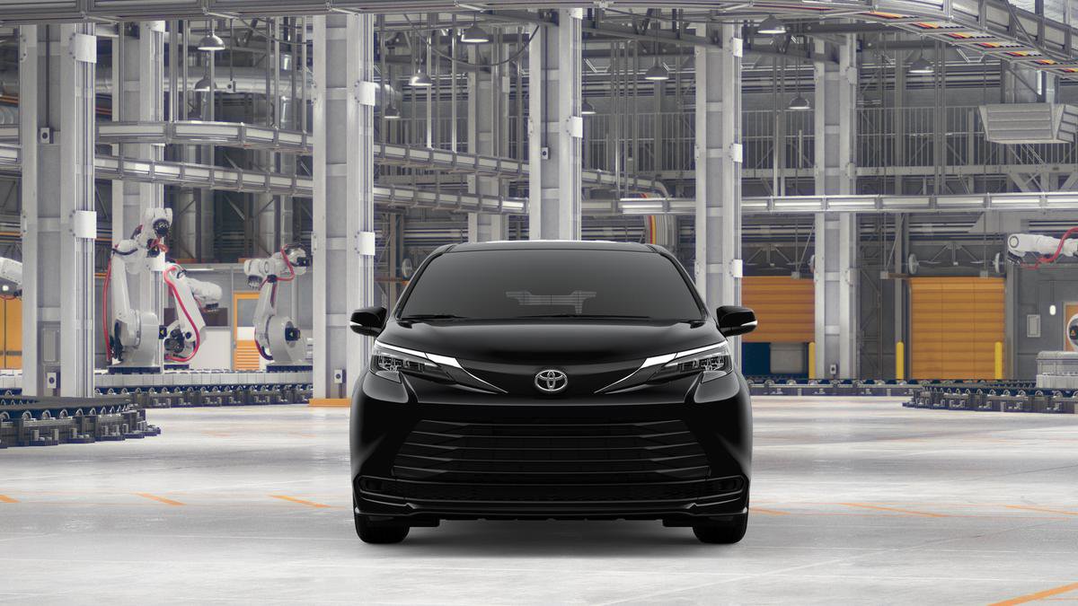 New 2026 Toyota Sienna LE FWD image 19