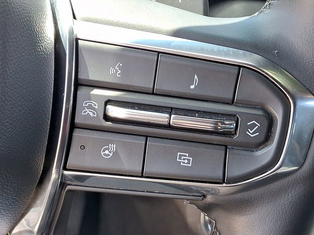 Used 2025 GMC Acadia Elevation image 22