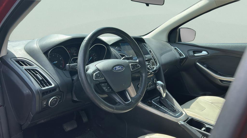 Used 2018 Ford Focus Titanium image 11