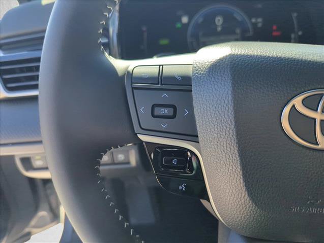 Certified 2026 Toyota Camry SE FWD image 17