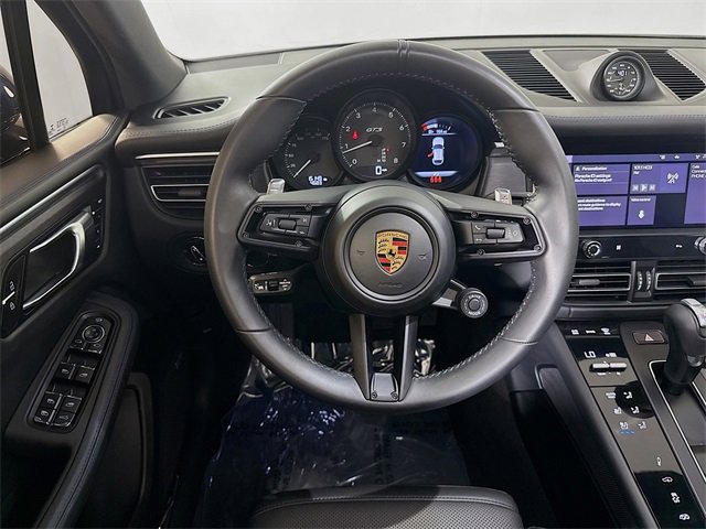 Used 2022 Porsche Macan GTS image 25