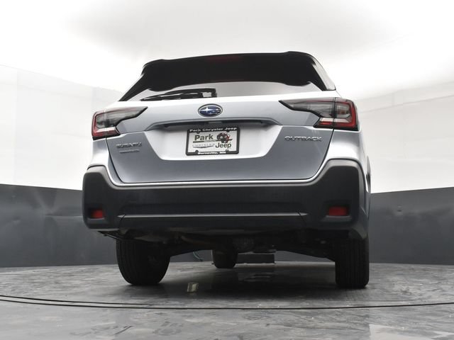 Used 2023 Subaru Outback Premium AWD/4WD image 23
