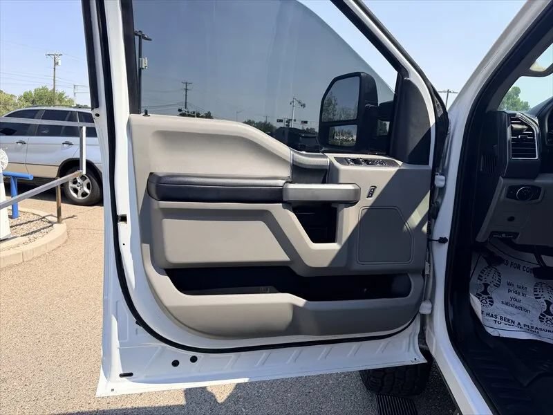 Used 2017 Ford F250 XLT AWD/4WD image 13