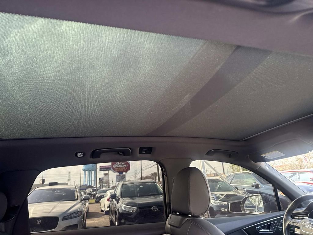 Used 2021 Audi Q7 2.0T Premium Plus w/ Premium Plus Package image 12