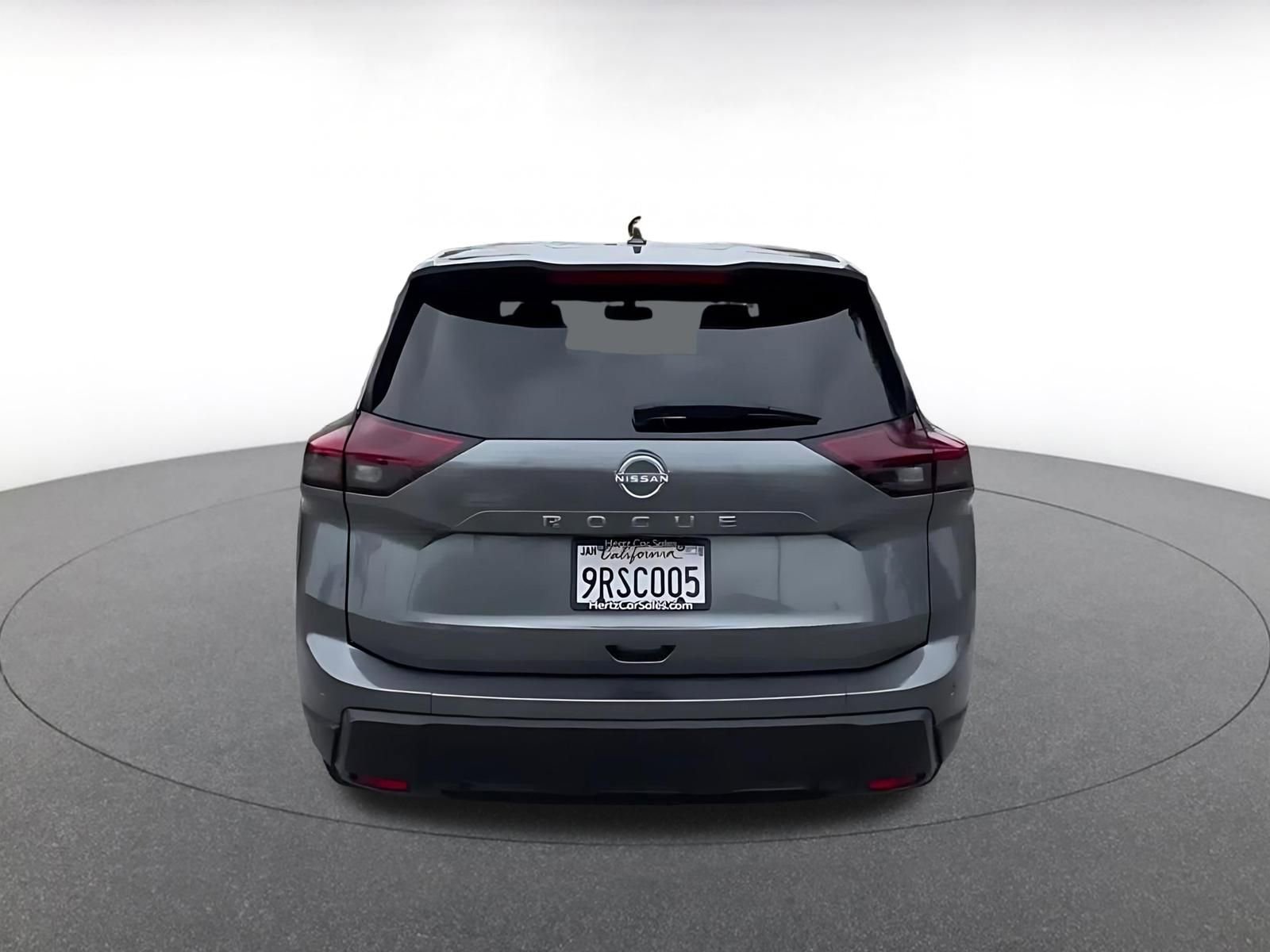 Used 2025 Nissan Rogue SV FWD image 12