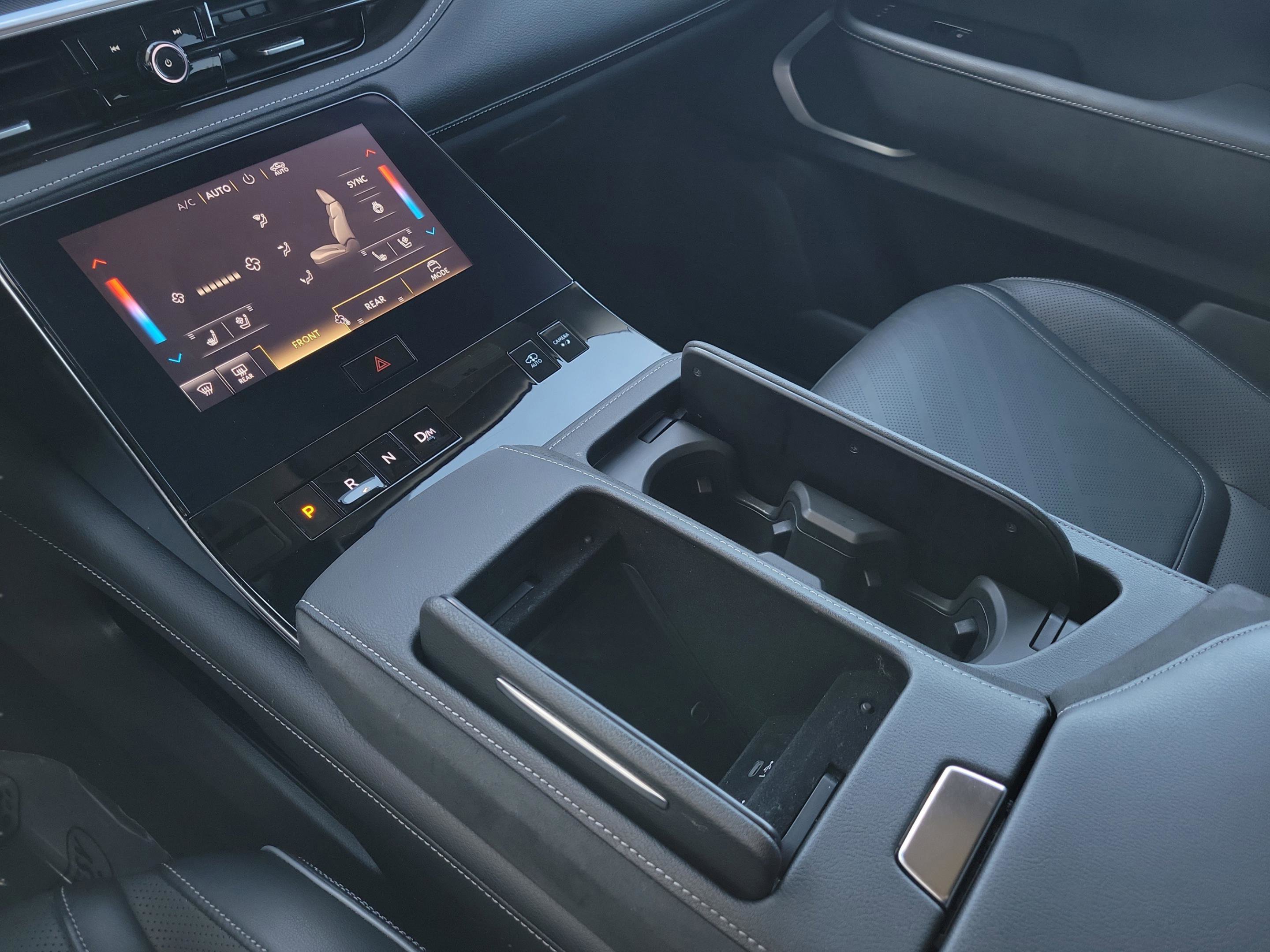 Certified 2025 INFINITI QX80 Luxe image 14