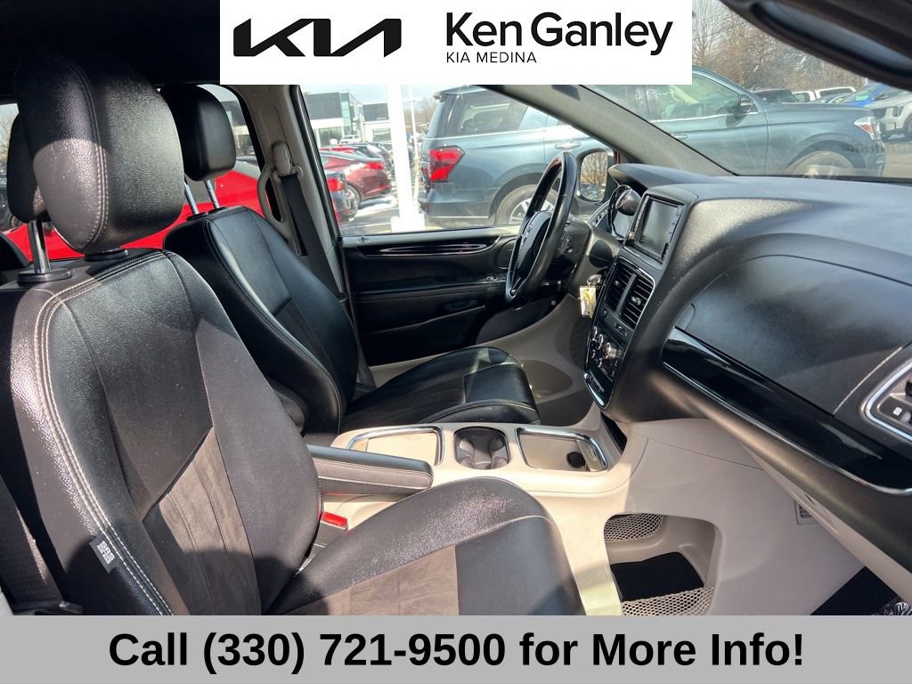 Used 2020 Dodge Grand Caravan SXT image 56