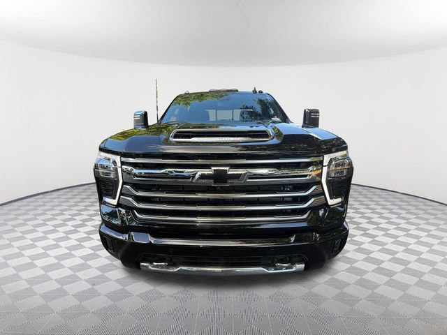 Used 2024 Chevrolet Silverado 2500 High Country w/ High Country Premium Package AWD/4WD video 2