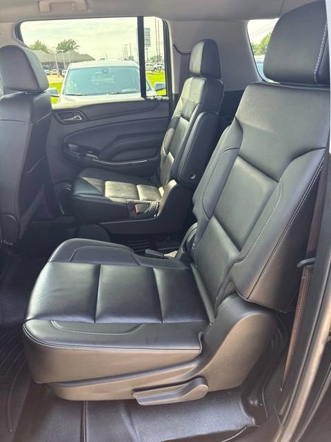 Used 2016 Chevrolet Suburban LT w/ Luxury Package AWD/4WD image 17