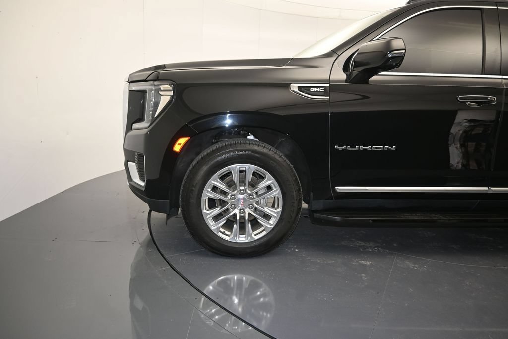 Used 2023 GMC Yukon XL SLT w/ SLT Luxury Package AWD/4WD image 9