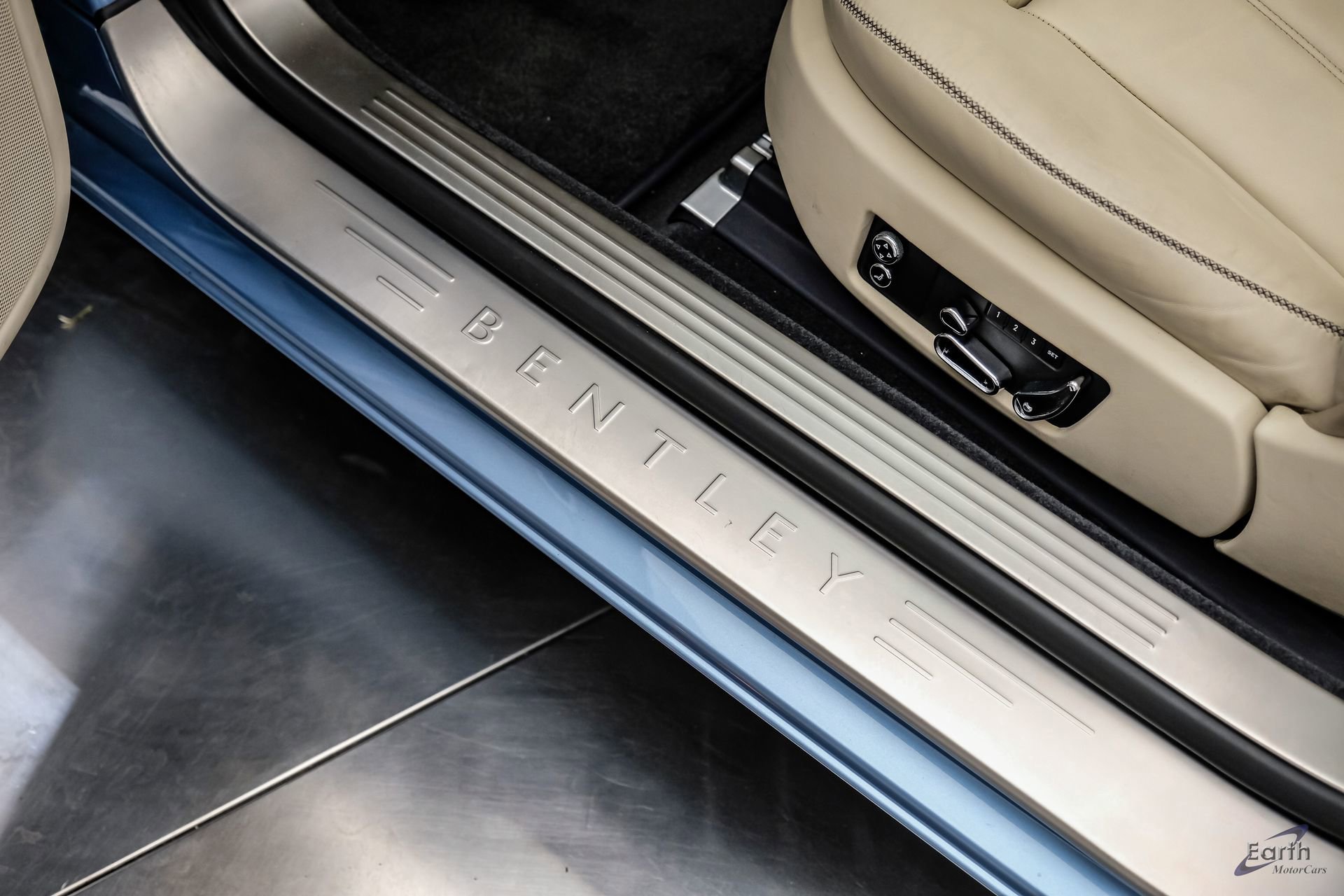 Used 2011 Bentley Continental GTC image 47