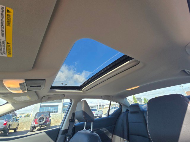 New 2025 Nissan Altima 2.5 SR w/ SR Premium Package image 24