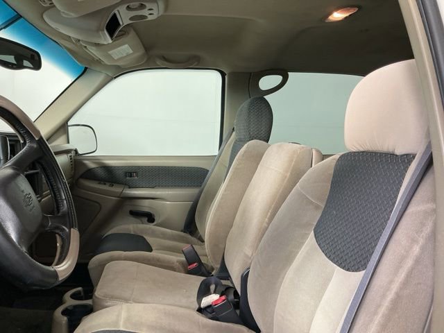 Used 2002 Chevrolet Avalanche 2WD image 9