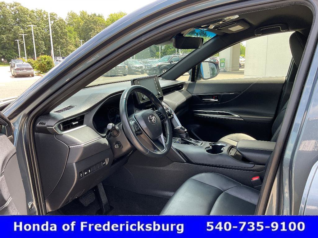 Used 2022 Toyota Venza XLE AWD/4WD image 29