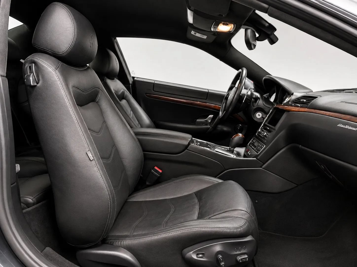 Used 2012 Maserati GranTurismo S RWD image 18