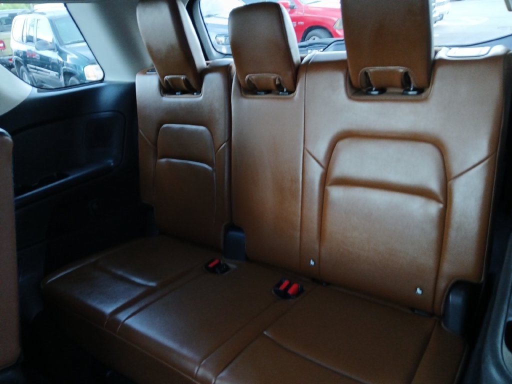Used 2023 Nissan Pathfinder Platinum w/ Cargo Package FWD image 5