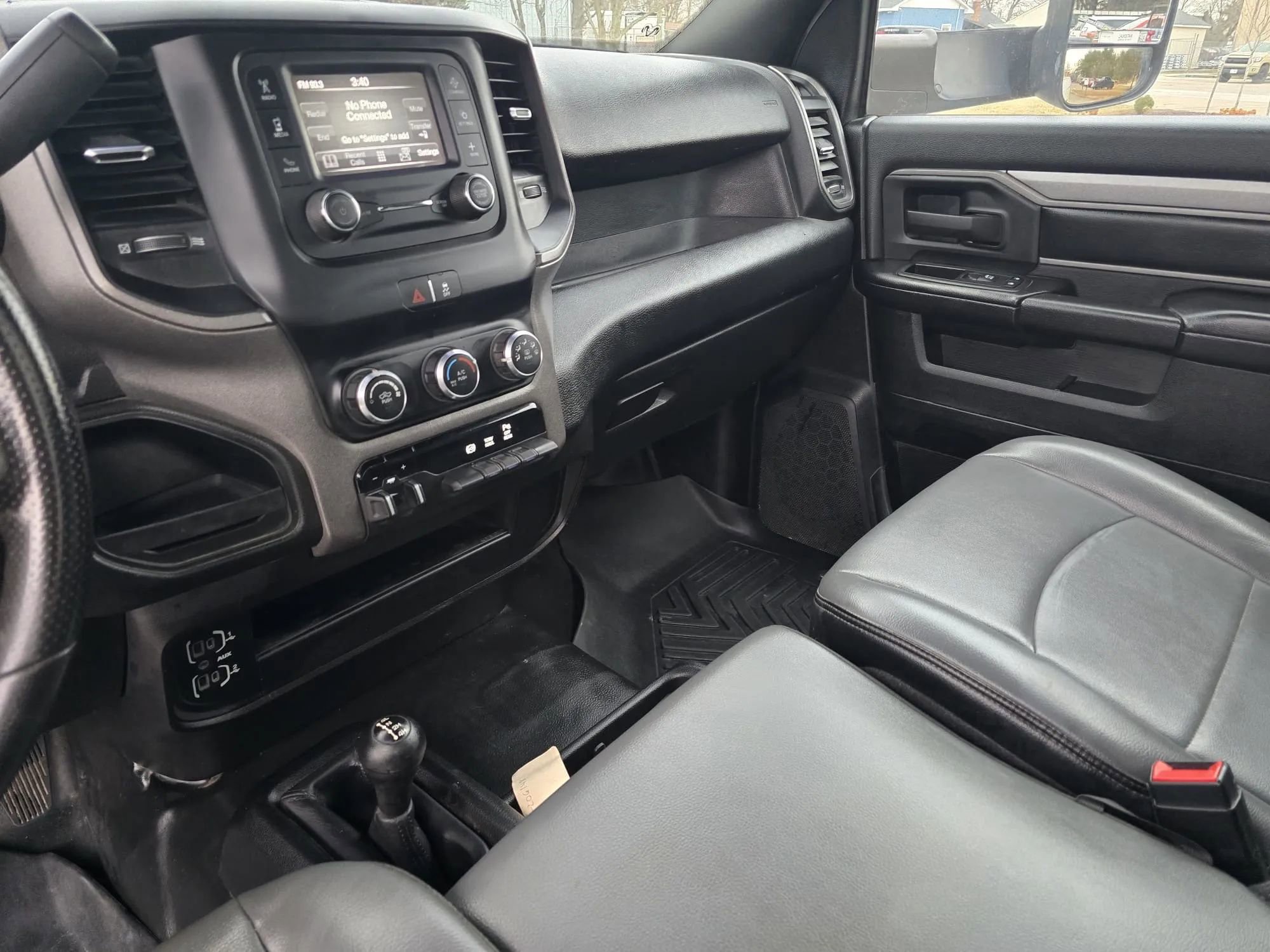 Used 2022 RAM 3500 Tradesman image 17