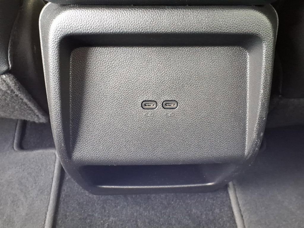 Used 2024 Chevrolet Equinox EV RS image 16