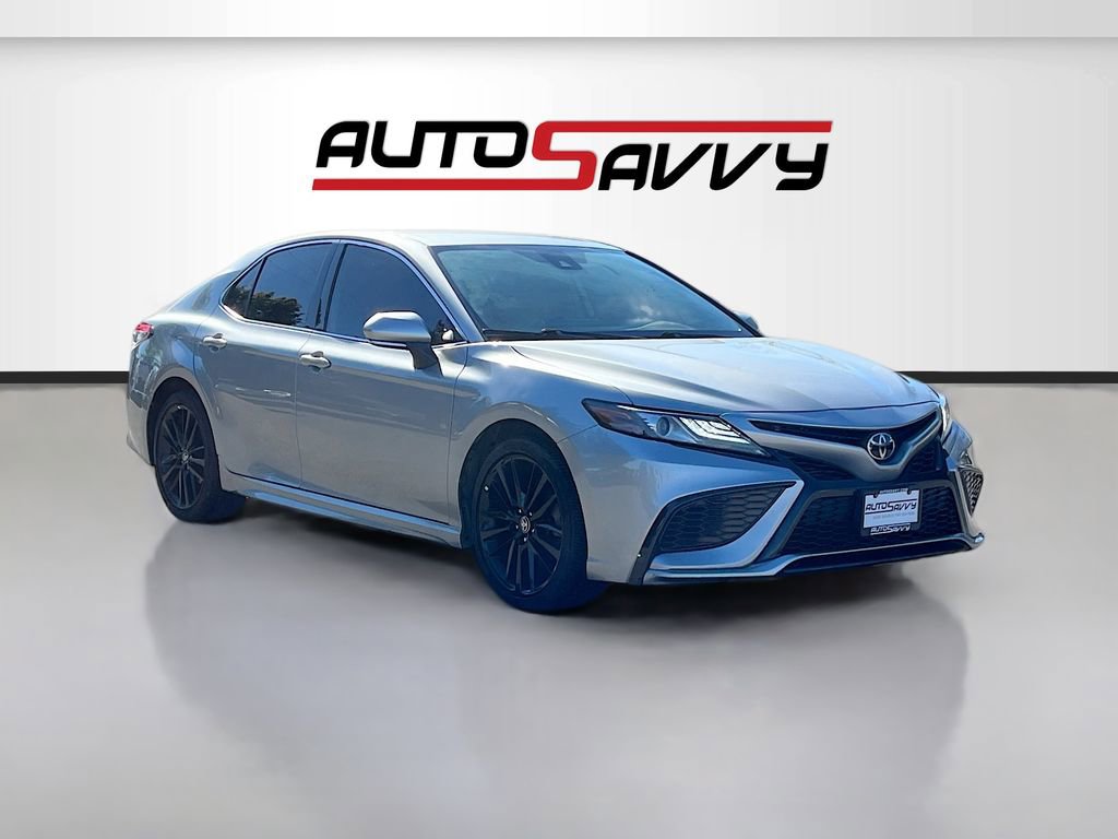 Used 2021 Toyota Camry XSE image 1