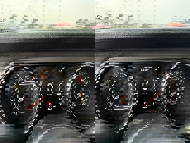 Used 2023 Jeep Gladiator Sport image 15