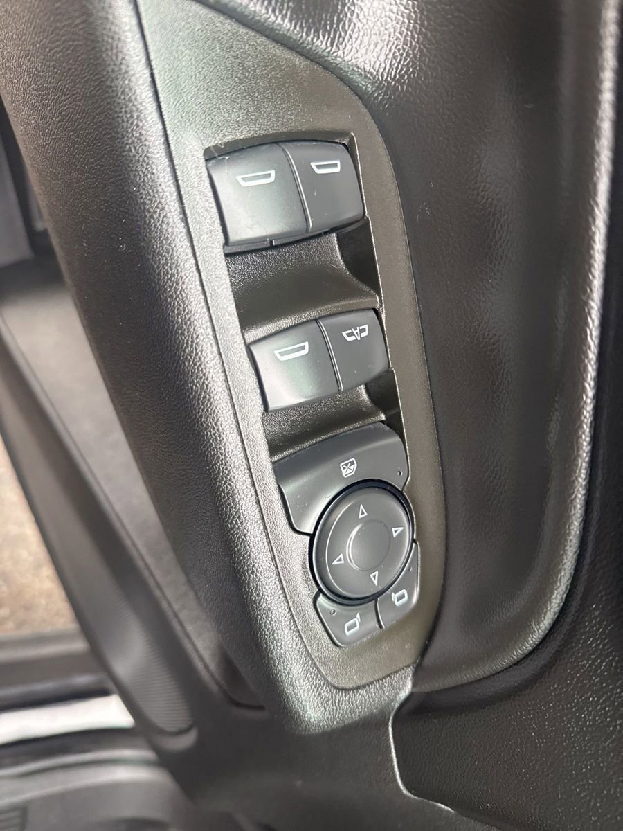 Used 2023 Chevrolet Equinox LT image 16