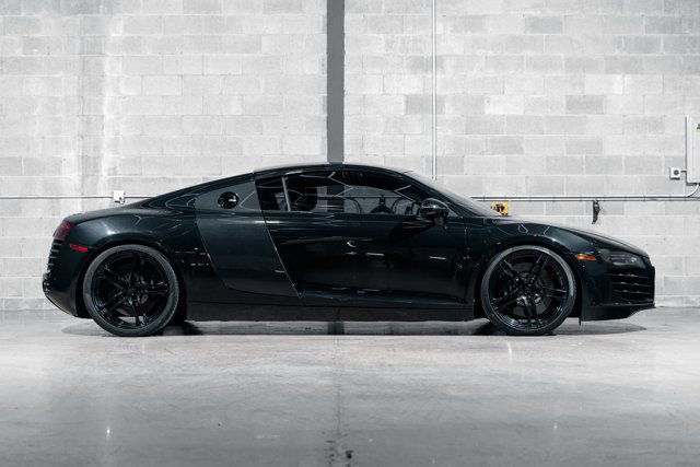 Used 2008 Audi R8 V8 image 2