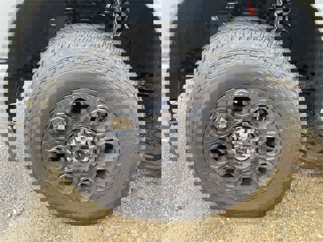 Used 2025 Ford F350 Lariat w/ Lariat Ultimate Package image 8