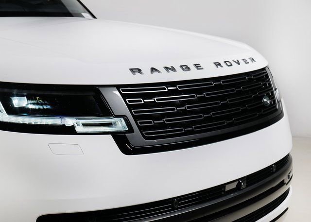 New 2026 Land Rover Range Rover SE image 30