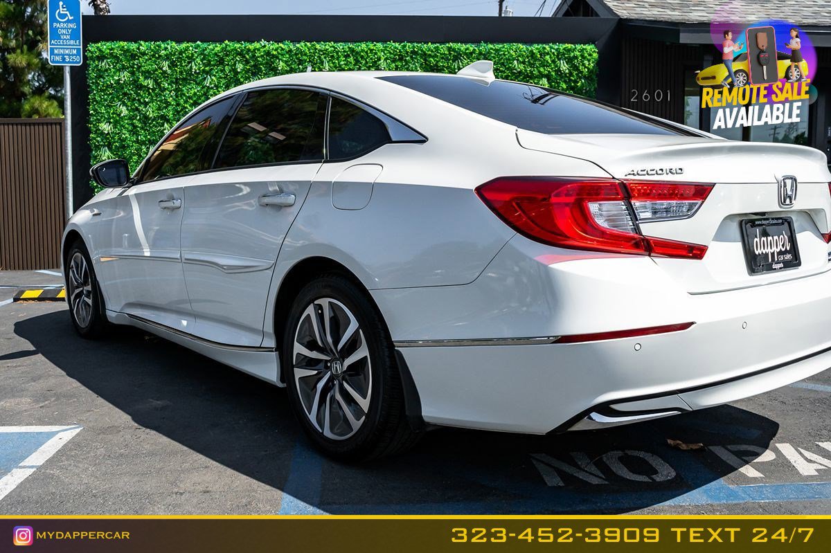 Used 2018 Honda Accord Touring image 9