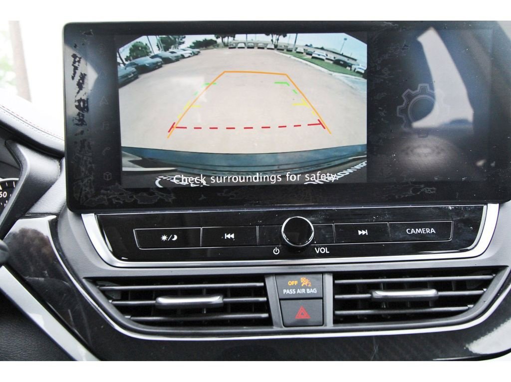 Used 2024 Nissan Altima 2.5 SR w/ SR Premium Package FWD image 23