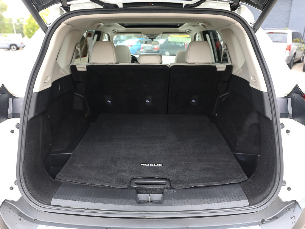 Used 2023 Nissan Rogue SV w/ SV Premium B Package AWD/4WD image 6