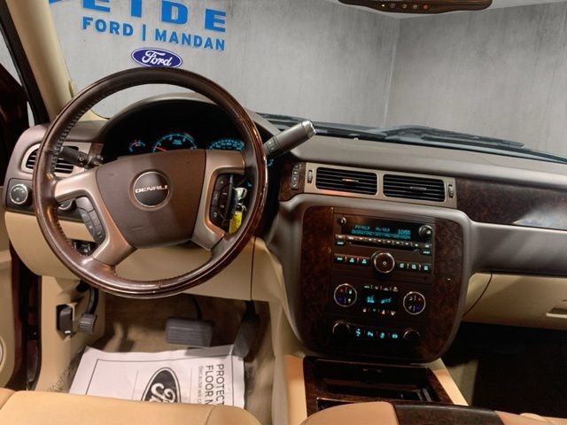 Used 2013 GMC Sierra 3500 Denali w/ Suspension Package, Off-Road AWD/4WD image 2