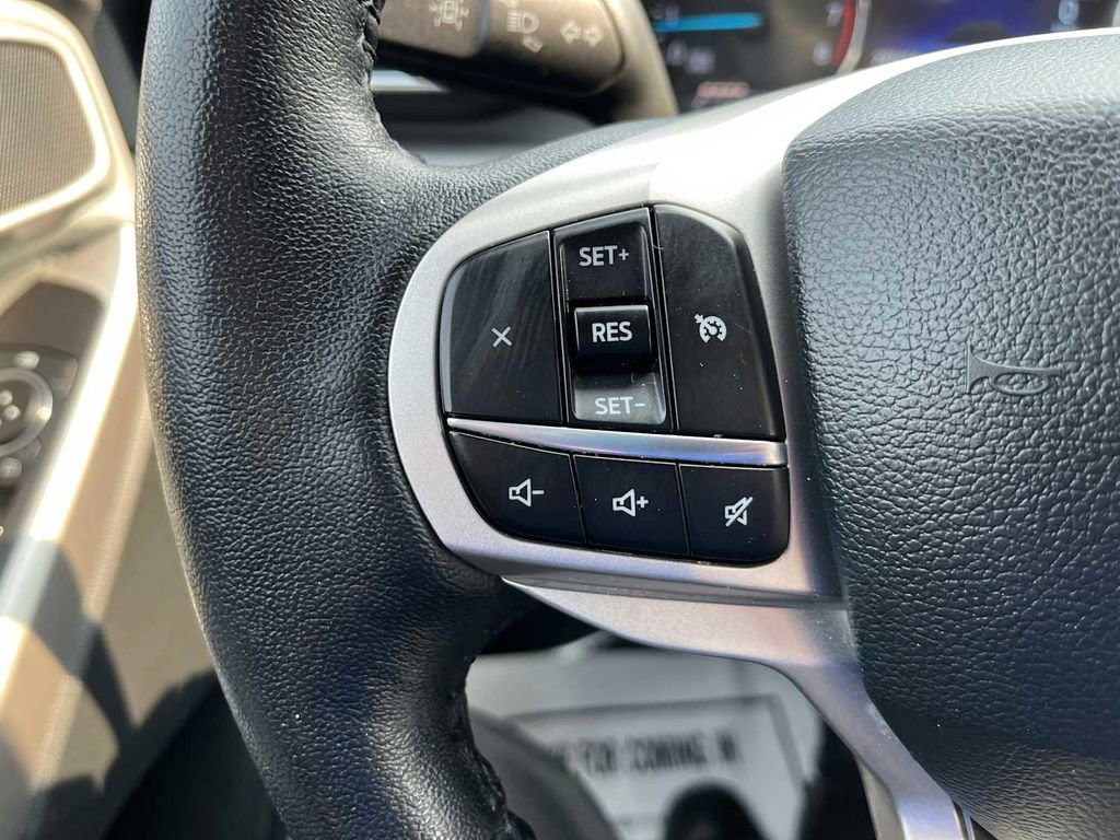 Used 2023 Ford Explorer XLT w/ Equipment Group 202A image 26