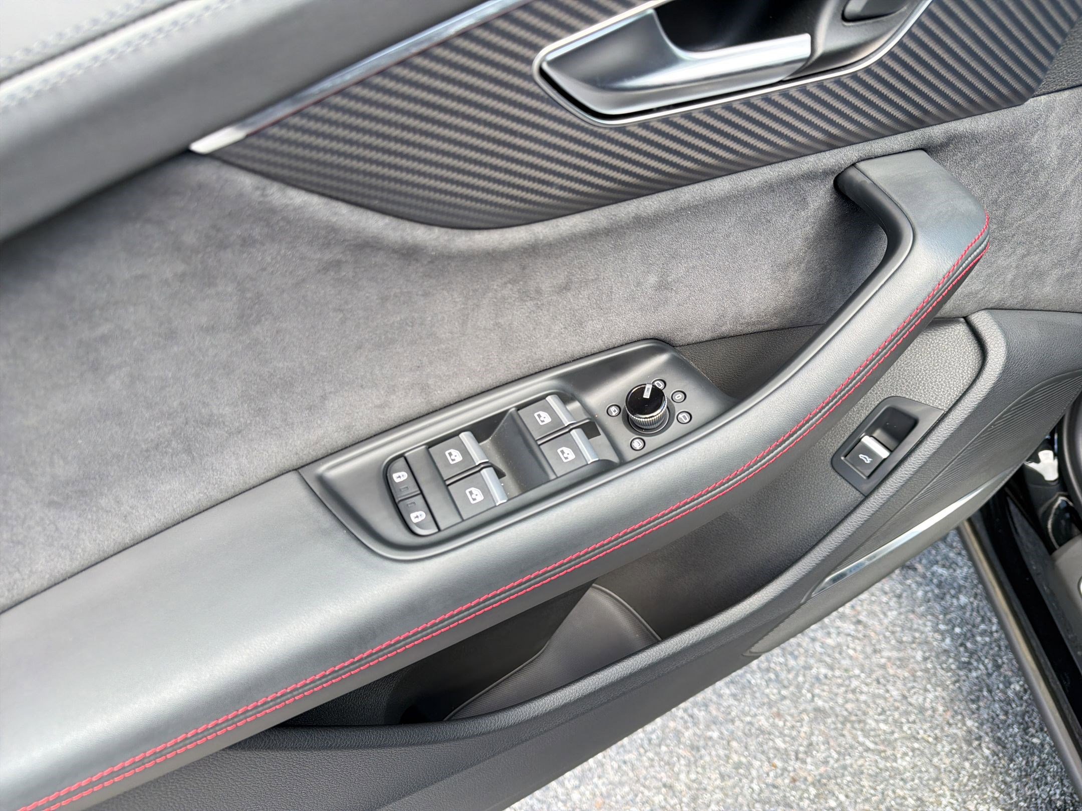New 2026 Audi SQ7 Prestige AWD/4WD image 12
