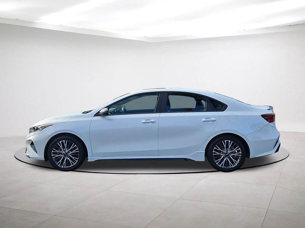 Used 2024 Kia Forte GT-Line w/ GT-Line Premium Package image 4