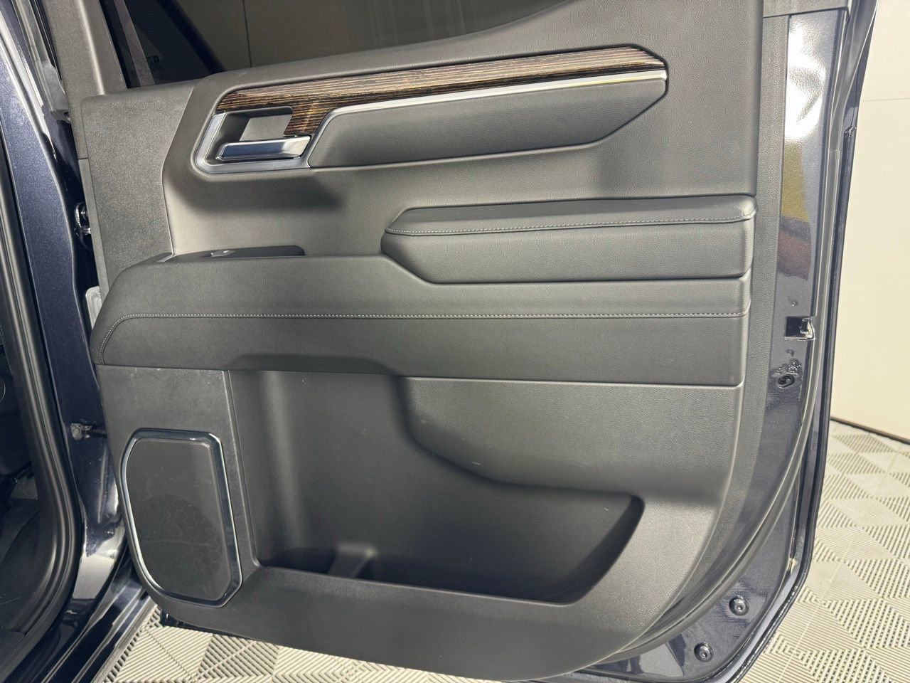 Used 2024 GMC Sierra 1500 Elevation image 34