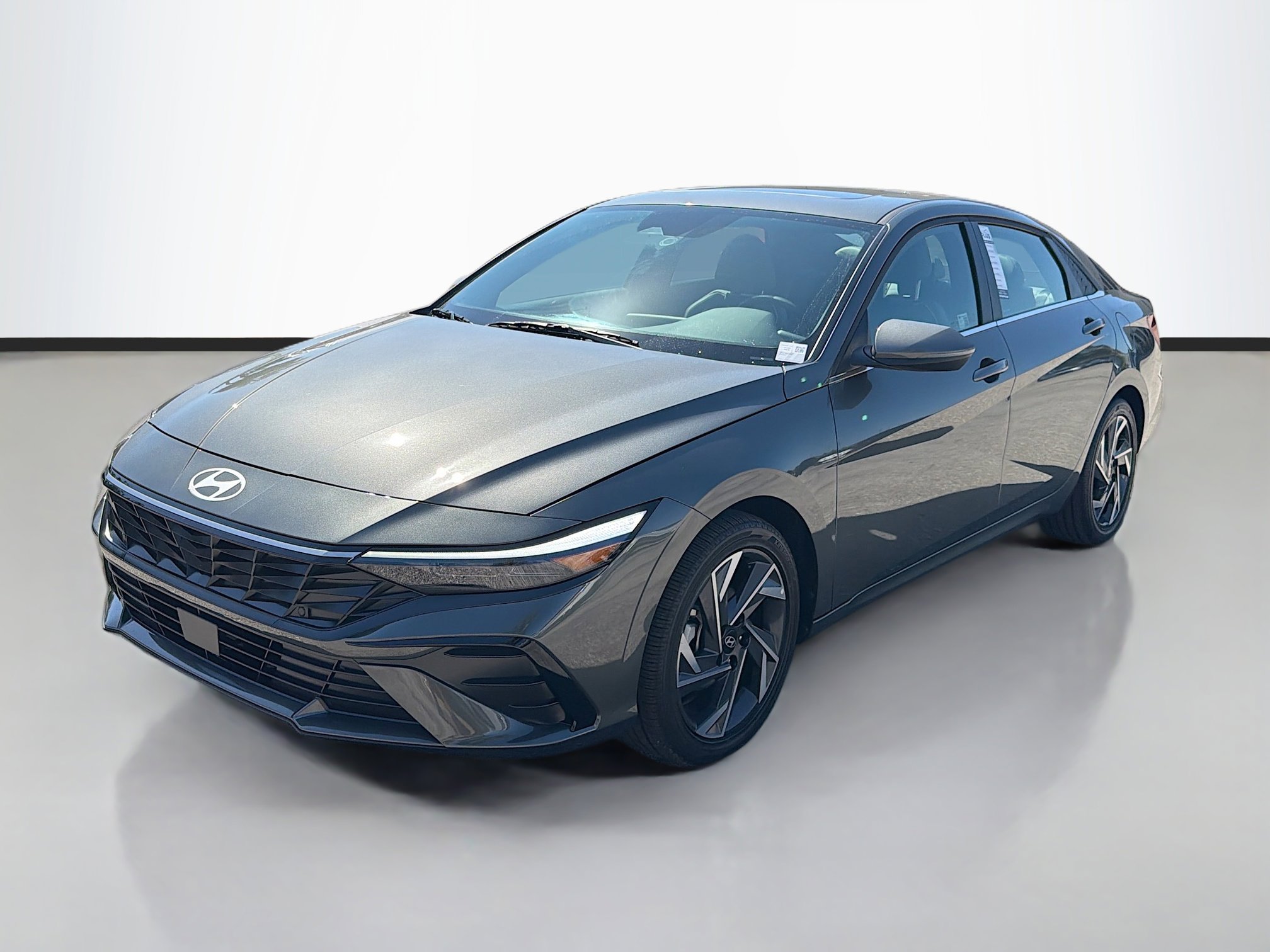 Used 2025 Hyundai Elantra Limited image 7