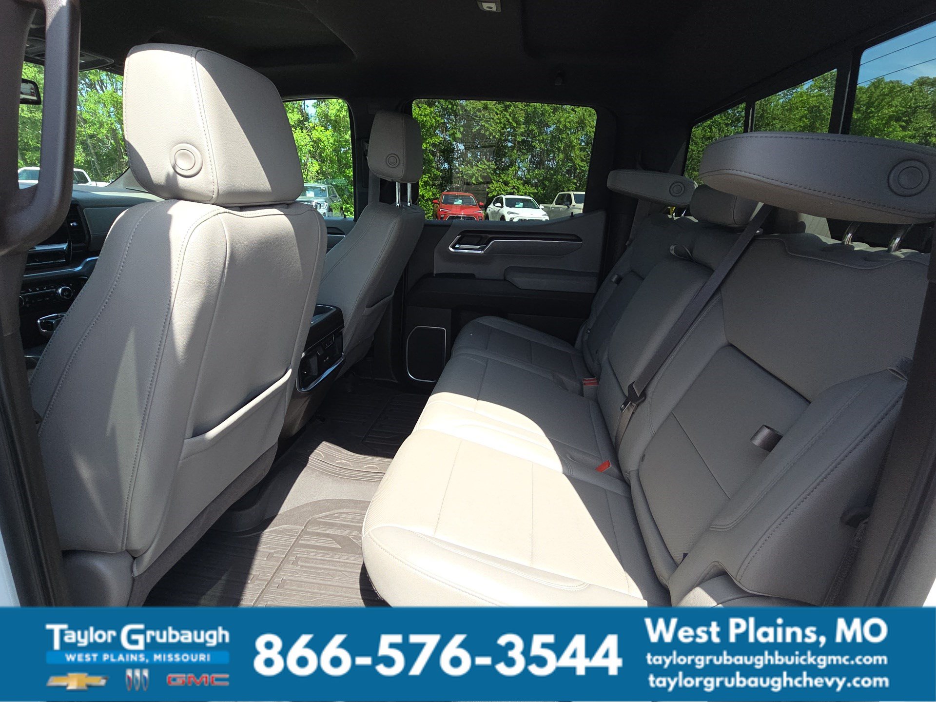 Used 2023 GMC Sierra 1500 SLT w/ SLT Premium Package AWD/4WD image 30