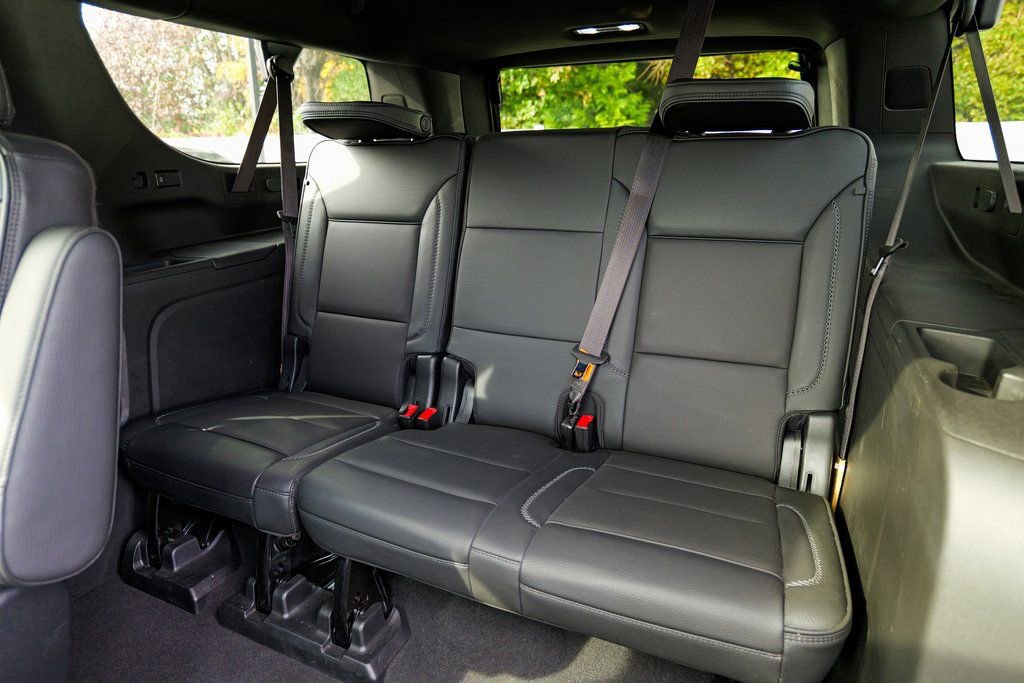 Used 2022 GMC Yukon XL Denali image 28