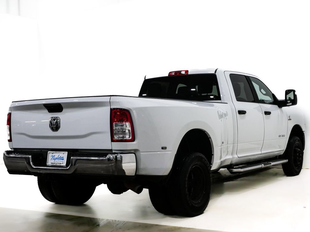 Used 2024 RAM 3500 Big Horn AWD/4WD image 5