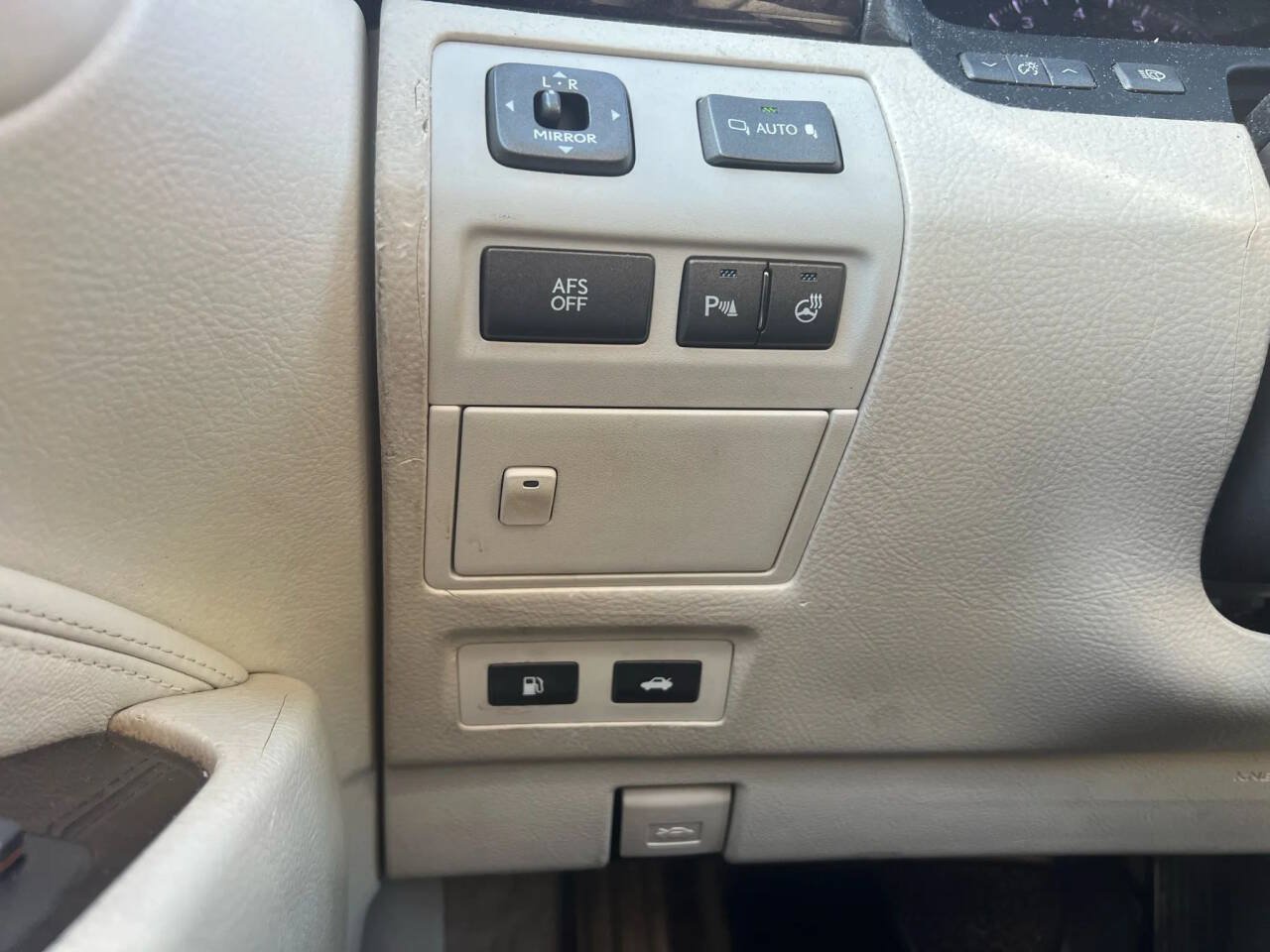 Used 2007 Lexus LS 460 RWD image 13
