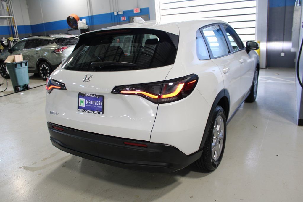 Used 2023 Honda HR-V LX image 39