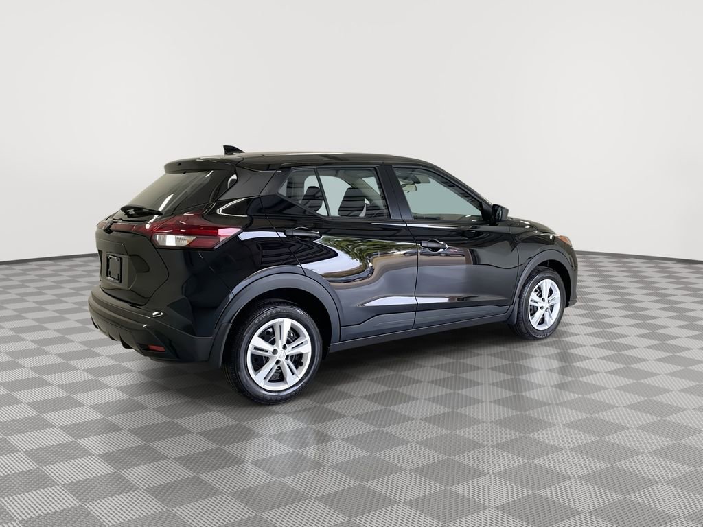 Certified 2025 Nissan Kicks Play S FWD image 12