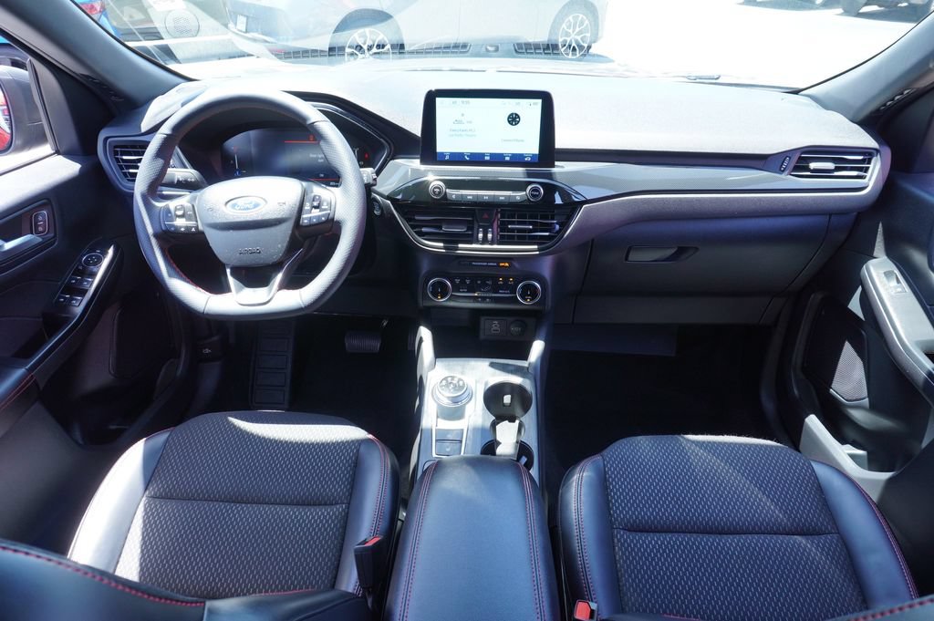 Used 2025 Ford Escape ST-Line w/ Equipment Group 301A FWD image 11