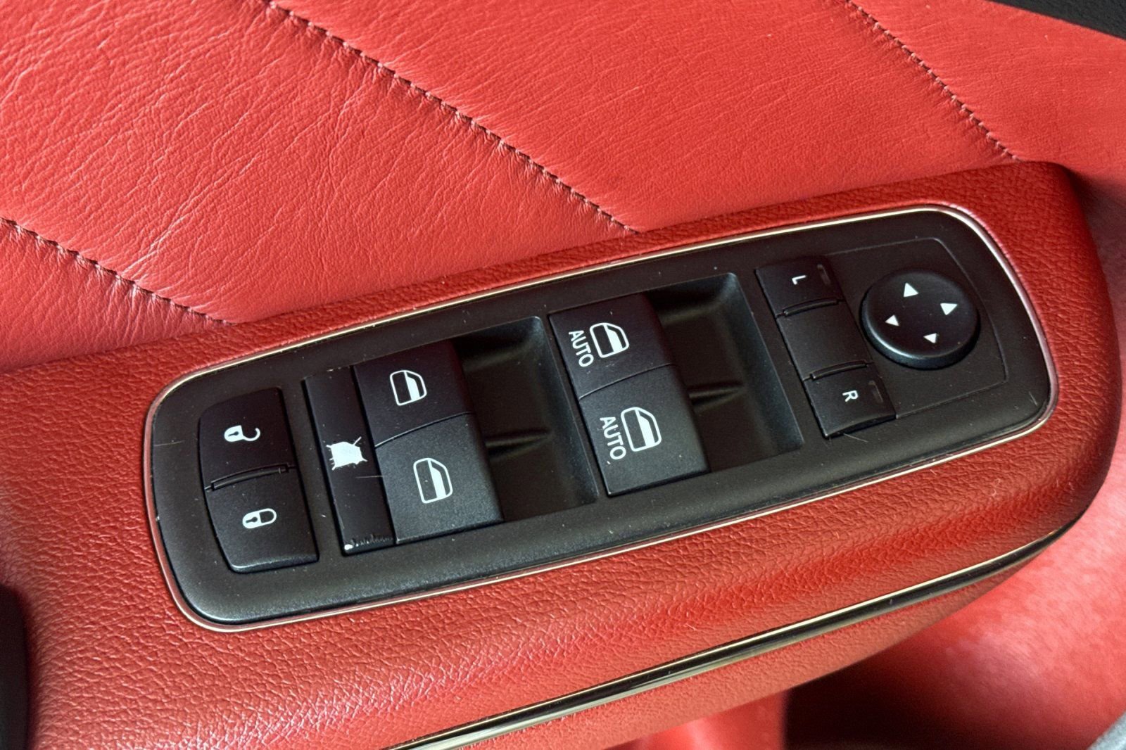 Used 2021 Dodge Charger SRT Hellcat RWD image 15