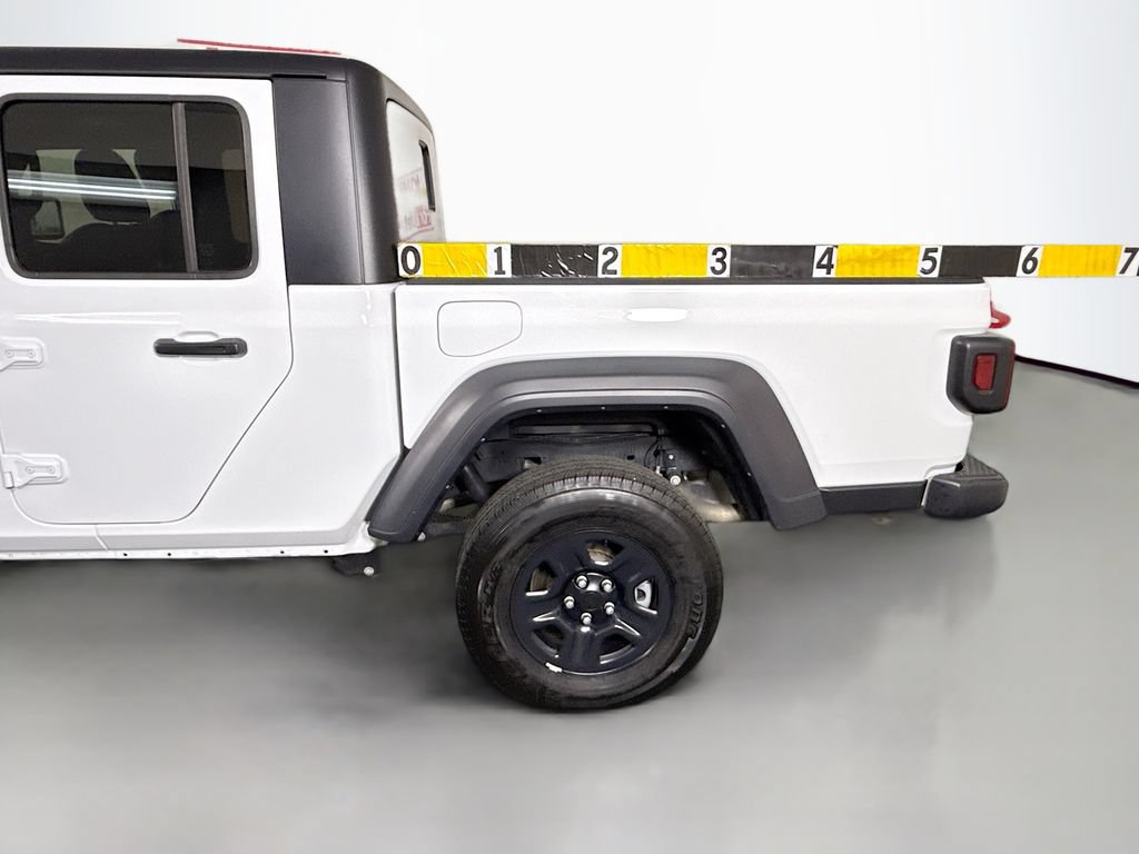 Used 2024 Jeep Gladiator Sport AWD/4WD image 27
