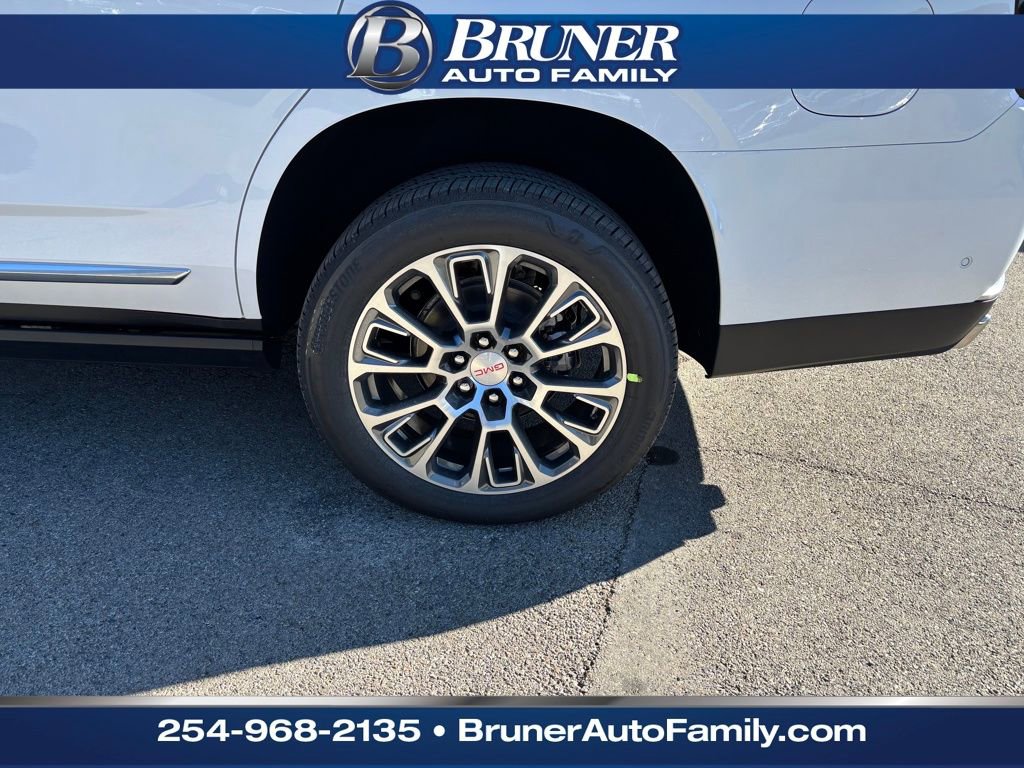 New 2026 GMC Yukon Denali w/ Sun & Power Step Package image 10